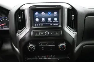 Chevrolet Silverado 1500 2020 4x4 Custom Trail Boss 4p. Crew Cab 5.8 ft. SB
