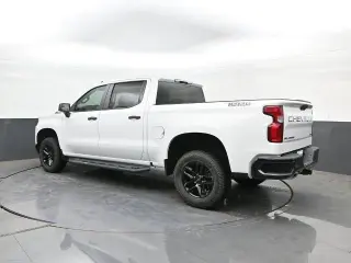 Chevrolet Silverado 1500 2020 4x4 Custom Trail Boss 4p. Crew Cab 5.8 ft. SB