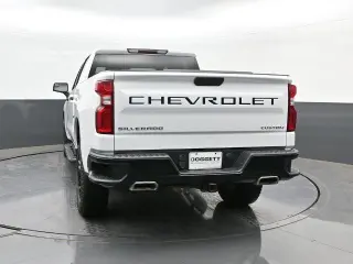 Chevrolet Silverado 1500 2020 4x4 Custom Trail Boss 4p. Crew Cab 5.8 ft. SB