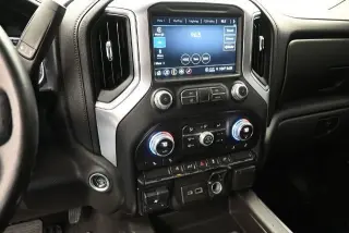 GMC Sierra 1500 2021 4x2 Elevation 4p Camioneta Cabina Extendida 5,8 ft. SB