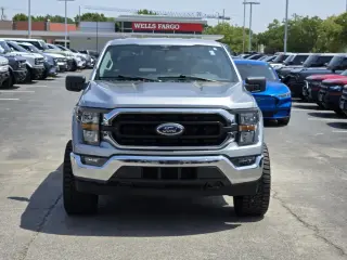 Ford F-150 2023 4x4 Platinum 4dr SuperCrew 5.5 ft. SB
