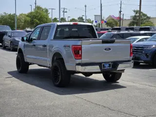 Ford F-150 2023 4x4 Platinum 4dr SuperCrew 5.5 ft. SB