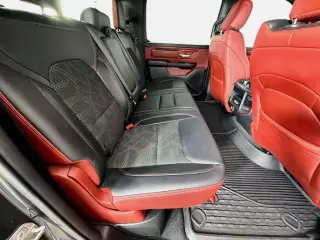 Ram 1500 2019 4x4 Rebel 4p Crew Cab 5.6 ft. SB Camioneta