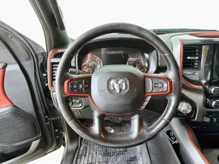 Ram 1500 2019 4x4 Rebel 4p Crew Cab 5.6 ft. SB Camioneta