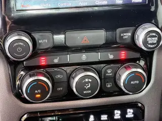 Ram 1500 2019 4x4 Rebel 4p Crew Cab 5.6 ft. SB Camioneta