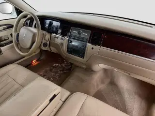 Lincoln Town Car 2007 Signature 4p Sedán