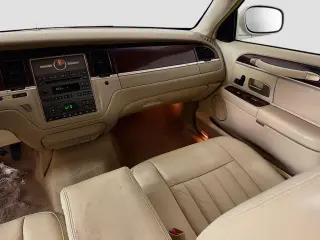 Lincoln Town Car 2007 Signature 4p Sedán