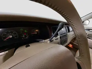 Lincoln Town Car 2007 Signature 4p Sedán