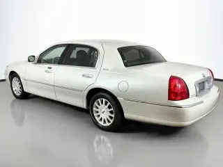 Lincoln Town Car 2007 Signature 4p Sedán