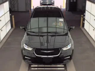 Chrysler Pacifica 2025 Select 4dr Minivan