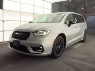 Chrysler Pacifica 2024 Touring L 4dr Minivan