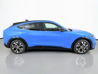 Ford Mustang Mach-E 2023 AWD Premium 4p SUV