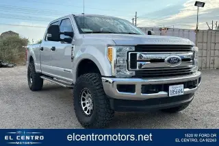 Ford F-250 Super Duty 2017 4x4 XLT 4p. Cabina Tripulacion 6.8 ft. Caja Corta Pickup