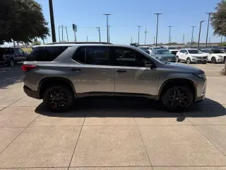 Chevrolet Traverse 2023 Premier 4p SUV