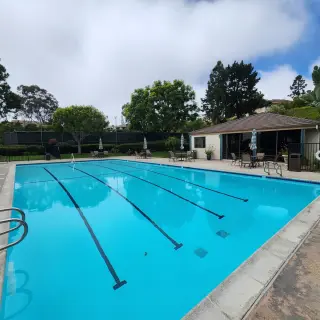 Propiedad en alquiler con 5 dormitorios y 3.5 baños en La Jolla