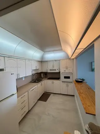 Propiedad en alquiler con 2 dormitorios y 2 baños en Sunny Isles Beach