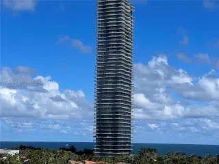 Propiedad en alquiler con 2 dormitorios y 2 baños en Sunny Isles Beach