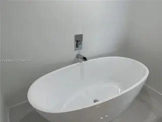 Propiedad en alquiler con 2 dormitorios y 2.5 baños en Aventura