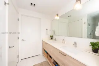 Propiedad en alquiler con 2 dormitorios y 2 baños en North Miami Beach