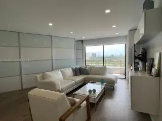 Propiedad de alquiler con 1 dormitorio y 2 baños en Aventura