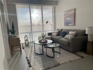 Propiedad en alquiler con 2 dormitorios y 2 baños en North Miami Beach