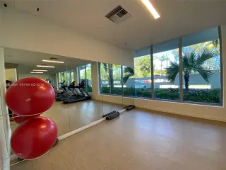 Propiedad en alquiler con 2 dormitorios y 2 baños en North Miami Beach
