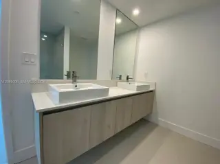 Propiedad en alquiler con 2 dormitorios y 2 baños en North Miami Beach