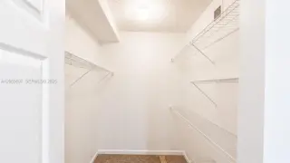 Propiedad en alquiler con 2 dormitorios y 2 baños en Sunny Isles Beach
