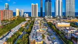 Propiedad en alquiler con 2 dormitorios y 2 baños en Sunny Isles Beach