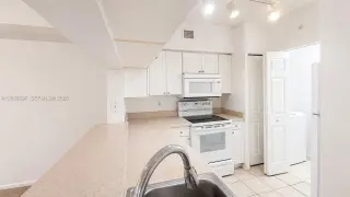 Propiedad en alquiler con 2 dormitorios y 2 baños en Sunny Isles Beach
