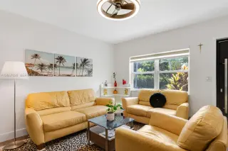 Propiedad de alquiler con 3 dormitorios y 2 baños en North Miami Beach