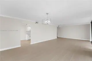 Propiedad en alquiler con 3 dormitorios y 3 baños en Sunny Isles Beach