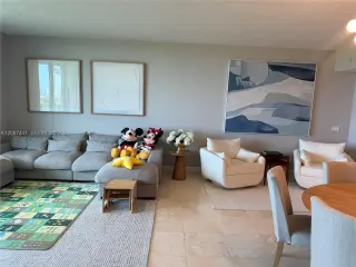 Propiedad en alquiler con 3 dormitorios y 2 baños en North Miami