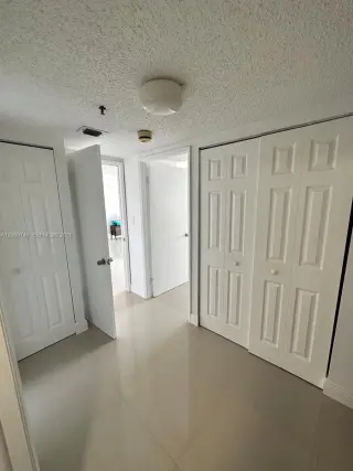 Propiedad en alquiler con 2 dormitorios y 2 baños en Aventura