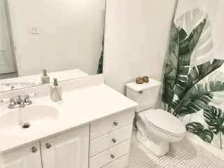 Propiedad en alquiler con 1 dormitorio y 1.5 baños en Sunny Isles Beach