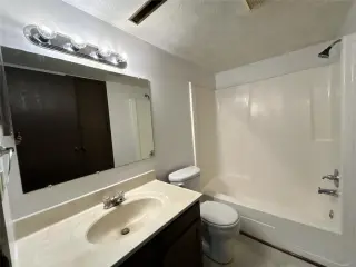 Propiedad en alquiler con 2 dormitorios y 1 baño en Shadyside