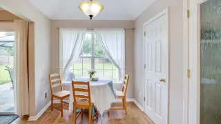 Propiedad en alquiler con 4 dormitorios y 2 baños en Savannah