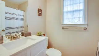Propiedad en alquiler con 4 dormitorios y 2 baños en Savannah