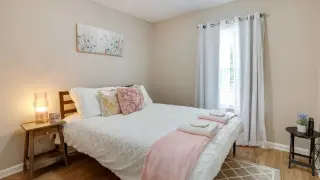 Propiedad en alquiler con 4 dormitorios y 2 baños en Savannah