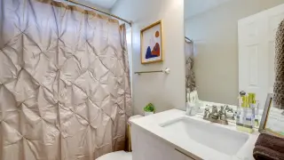 Propiedad en alquiler con 4 dormitorios y 2 baños en Savannah
