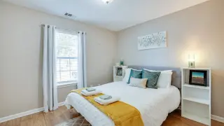 Propiedad en alquiler con 4 dormitorios y 2 baños en Savannah
