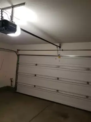 Garage doors service and repai