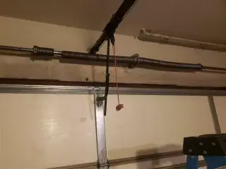 Garage doors service and repai