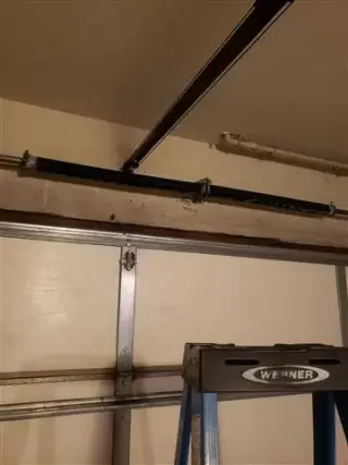 Garage doors service and repai