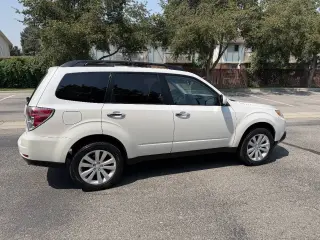 Subaru Forester 2011