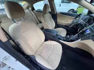Hyundai Sonata 2012