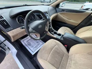 Hyundai Sonata 2012