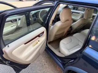 Volvo XC70 2004