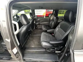 Toyota Sienna 2015
