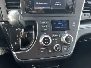 Toyota Sienna 2015
